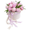 Шляпная коробка с нюдовыми пионами «Чарующий образ»