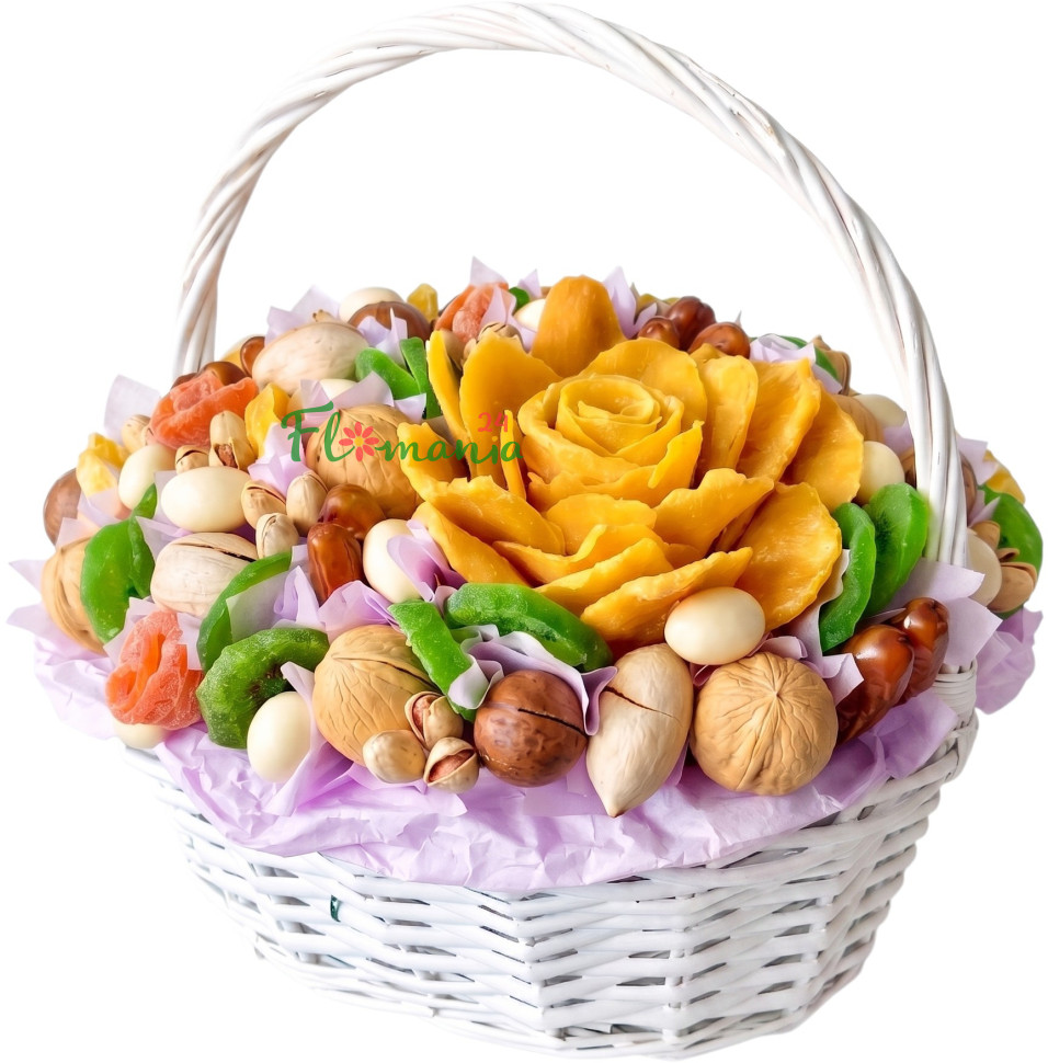 Корзина с с орехами и сухофруктами «Караванный путь»